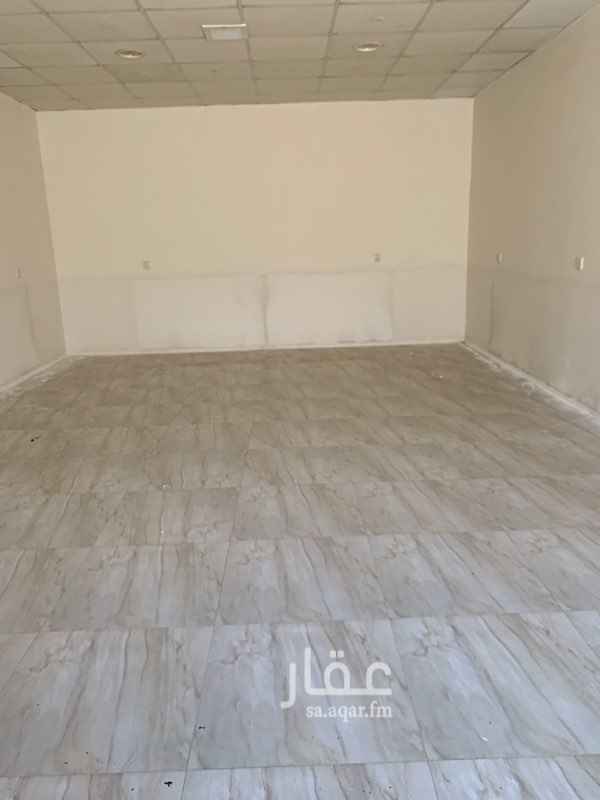 1746113 استراحة عزاب قريبه من طريق العليا وطريق الملك سلمان