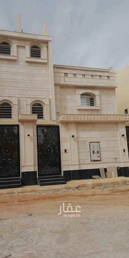 1499910 فيلا للبيع درج صاله ومؤسسه لشقه في السطح في المزيني مساحه(321)متر...الفيلا مفصوله مستقله جديده عمرها سنه بانيها المالك له شخصياً وساكن فيها في الدور الثاني جاهزه بارقى التشطيبات والجبوس إلا الدور الأول الاستقبال باقي في التليوس موقع ممتاز شارع واسع قريب الخدمات بجميع انواعها من جامع ومدرسه وخدمات عامه وعليها جميع الضمانات من المالك نفسه بالنقد والتقسيط ويوجد لدينا تسديد مديونيات وتوفير الدفعه ومتابعة جميع البنوك 0590981161
ملاحظه هااامه :
سعرها ٩٠٠ الف لمن يرغبها جاهزه أو كما هي ٨٤٠ ألف ريال