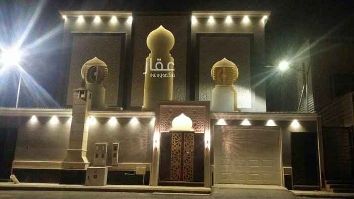 1350916 🌟 للرفاهية عنوان 🌟
فيلا ثلاثة أدوار جديدة للايجار
عبارة عن 10 غرف + 7 دورات مياة + مسبح خاص داخلي + ملحق خارجي مشب + جاكوزي + حوش + مدخل سيارة كراج + مطبخ راكب + غاز مركزي + تكييف سبلت + مسلخ لذبح الذبائح + كميرات مراقبة ونظام أمني دقيق + مجالس رخام روزا + تشطيب vip