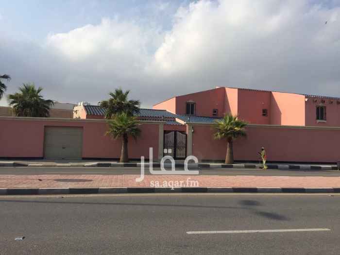 1561948 🏛🏛 ڤيلا دورين للإيجار 🏛🏛
✅الموقع: المريكبات
✅على ثلاث شوارع ٢٥، ١٥، ١٠
✅مساحة الارض ١٦٠٠ متر مربع
✅عدد الغرف: ١٥ غرفه
✅صالات كبيره
✅عدد الحمامات: ١٢ حمام
✅عدد المطابخ: ٢ مطبخ
✅أفنيه خارجيه واسعه
✅أربعة مداخل خارجيه
✅غرفتين للسائقين مع حمامين
✅جميع الغرف والصالات مكيفه
✅كراجين
✅ثلاث عدادات كهرباء
✅الأراضي المحيطة بالڤيلا غير
مبنيه ممكن استخدامها مواقف
✅الجهة الشرقية للمبنى مطله على
حديقة المريكبات الخضراء