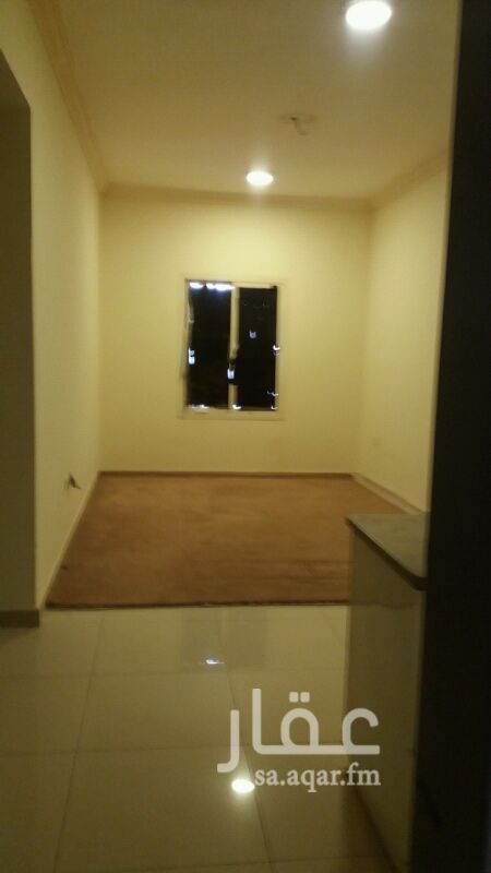 1373195 شقه عزاب شمال الرياض
غرفه وصاله وحمام ومطبخ