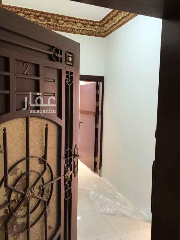 1510068 شقه للايجار عماره سكنيه فقط
حي النفل شارع محمد المقدمي
قريبه من طريق الملك غبدالعزيز
مواصفات الشقه
مجلس
دوره مياه
صاله
مطبخ راكب
غرفتين نوم
دوره مياه
مكيفات راكبه
الشقه مجدده بكامل بويات وسباكه كهرب