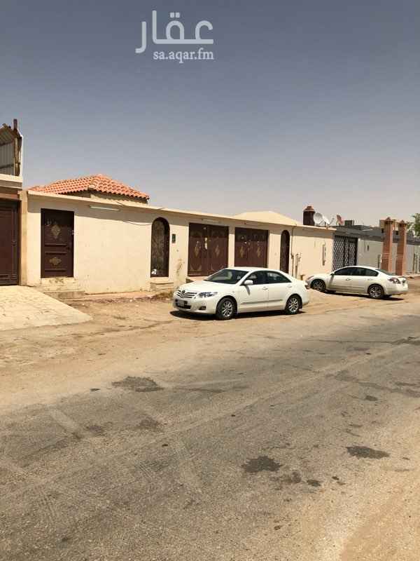 1692918 استراحه للبيع استثمار موجره ب ٧٠ الف سنوي مقسمه ٤ أقسام طريق الدمام بعد كبري الثمامه مع الدمام علي اليمين شارع الشروق شارع ٢٠ غربي
عداد كهرب
عداد مويه
ا