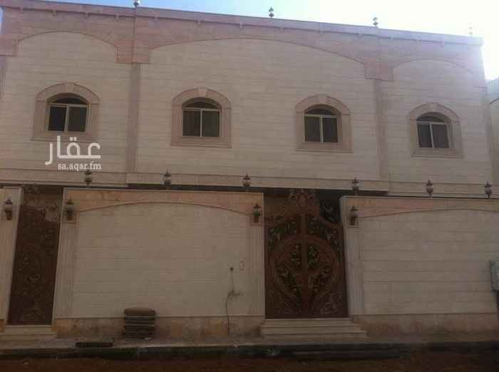 1694256 شقة مكونة من أربع غرف وصالة ودورتين مياه بالملحق
