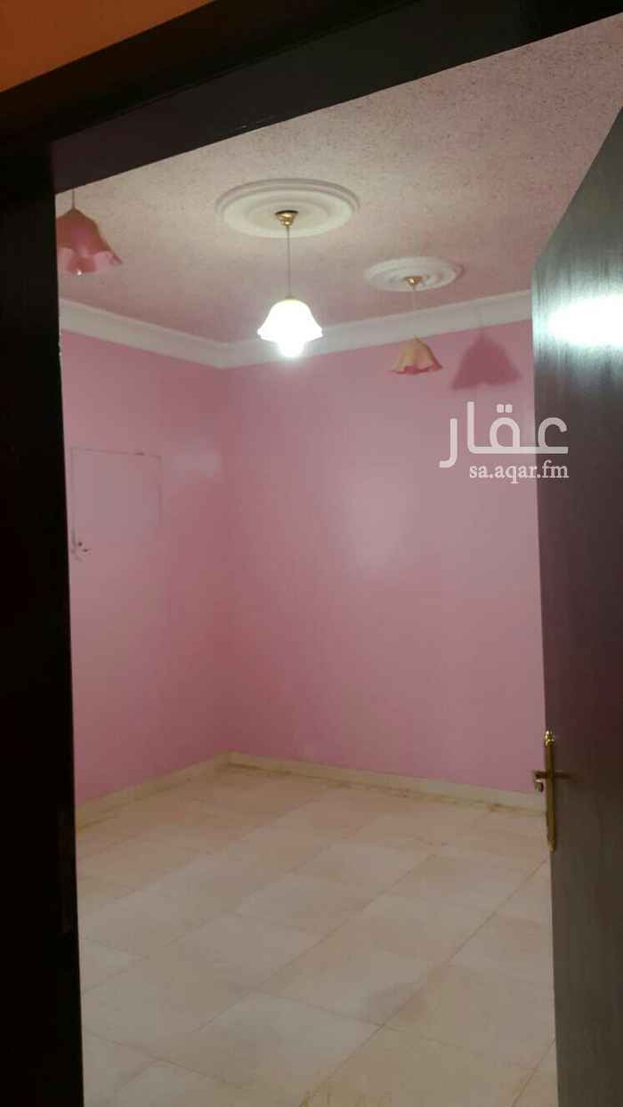 1640349 شقة عوائل بحي الحزم على شارع القواعد نظيفة جدا ومتميزة بهدوئها ونظافتها ونوعية ساكنيها، مكونة من مجلس و صالة ومطبخ و2 غرف نوم...تناسب المتزوجين حديثا. للتواصل واتس 0557806251 مكتب ركن البيدا للعقارات بقرب الشقة.
