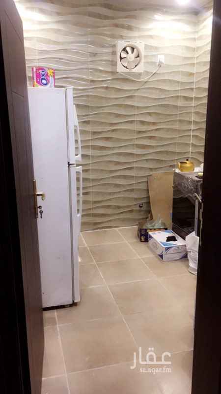 1349135 ارض واستراحه للبيع او للإيجار بعداد كهرباء 70 امبير في جده حي الحرازات شرق بقالة مكه غرفتين 5*5 ومطبخ ودورة مياه وخزان ارضي يتسع تريله وبياره اكرمكم الله