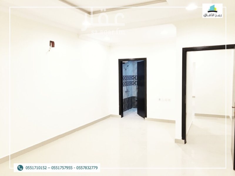1504241 شقة للايجار جديدة مع مدخل خاص
.. ٤ غرف + صالة ومطبخ
قيمة ٢٥٠٠٠ ريال + ١٠٠٠ ريال موية.
0551757955
0551710152
0557832779