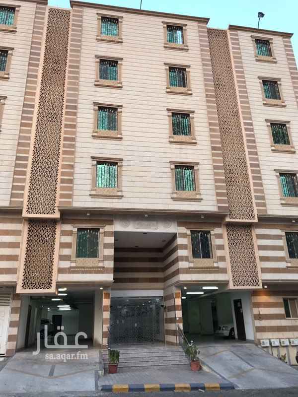 957138 شقة تمليك (فيلا روف) جديدة لم تسكن الكعكية مخطط المسفلة شارع إبراهيم الخليل العام خلف مستوصف ام القرى قريبة جداً للشارع العام وجميع الخدمات
تبعد عن الحرم ٥ كيلو أو أقل
الدور الخامس مساحة إجمالية مايقارب ٣٠٠م مساحة البناء ١٨٠م المتبقي مساحة السطح الداخلي خاص للشقة يمكن البناء فيه واضافة غرف حسب الرغبة أو بيت شعر
عدد الغرف ٥
+صالة جلوس
أربع دورات مياه
مطبخ
-
موقف خاص
غرفة سائق لكل شقتين
خزان خاص منفصل علوي وسفلي
مياه تحلية
تم تخفيض حد السعر لضرورة البيع وقابل للتفاوض الجاد والإفراغ مباشر