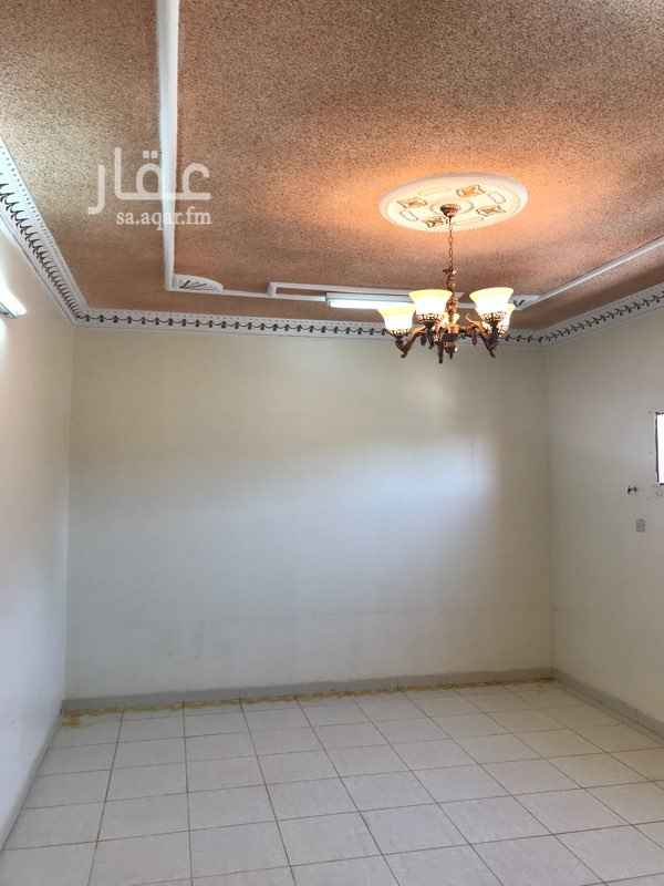 1464681 شقه جديده تتكون من 2 غرفه 1 مجلس 1 مطبخ 2 دواة مياه
2 مدخل لشقه الايجار شهري او سنوي المطلوب ان تكون العائله خفيفه جداً
0557904255