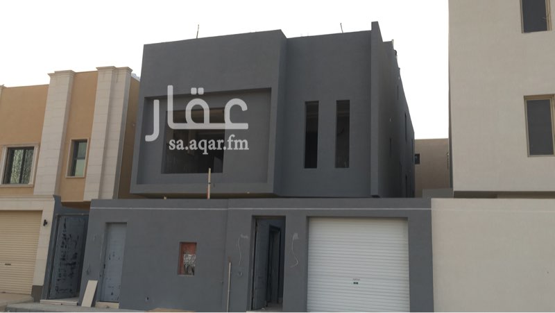1754746 الحي:العارض
المساحة: 300
الواجهة: جنوب
الشارع: 15
مدخل سيارة + غرفة سائق +ملحق +تأسيس مصعد
الدور الارضي:
مجلس ودورة مياه+ صالة طعام + صالة جلوس كبيرة ودورة مياه +مطبخ
الدور الاول:
غرفتين ماستر + غرفتين بدورة مياه + صالة
الدور الثاني:
غرفة خادمة وغسيل + السطح
شقة:
3 غرف وصالة ومطبخ ودورتين مياه
الموقع غير دقيق يرجى التواصل