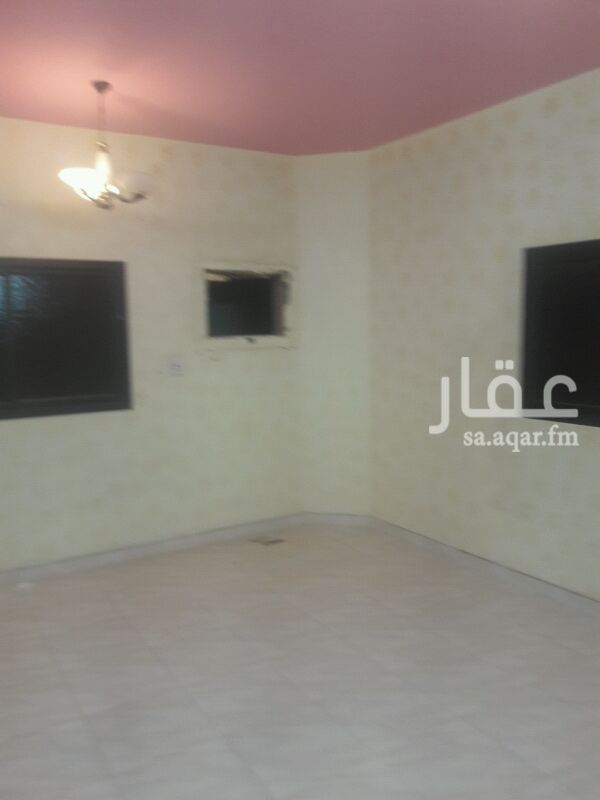 1747908 دور ارضي للإيجار في جوهرة الخليخ دور نظيف فعرف وصاله و3دورت مياة ملحق خارجي غرف سائق