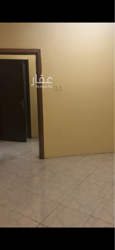 1661740 شقق عوائل مكونه من:
غرفتين نوم
صاله
مطبخ
مجلس
مدخل مشترك
2دورات مياه
الدور الاول
التأجير سنوي
دفعات الاجار:
3 شهور - 6 شهور - سنوي
السعر 12,500
