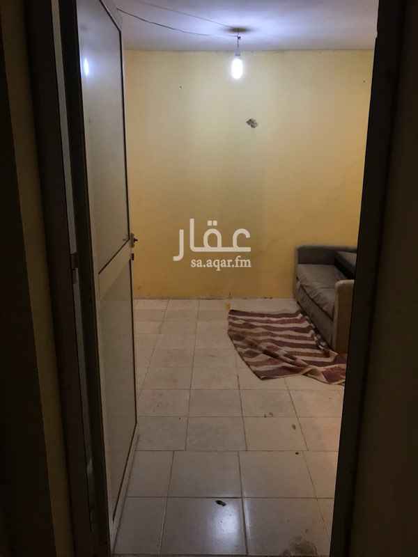 1729275 السلام عليكم
غرف لإيجار مساحتها (١٠م) مكونه من حمام + مطبخ + غرفه
الموقع : خلف مطعم البيك
السعر :٨٠٠ شامل الكهرباء والماء
الرقم : ٠٥٥٧٩٨٩٦٧٧