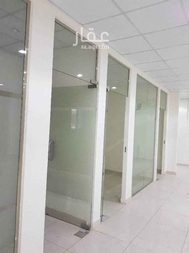 1507653 مكاتب للايجار نظيفة ومجهزة مساحات مختلفة