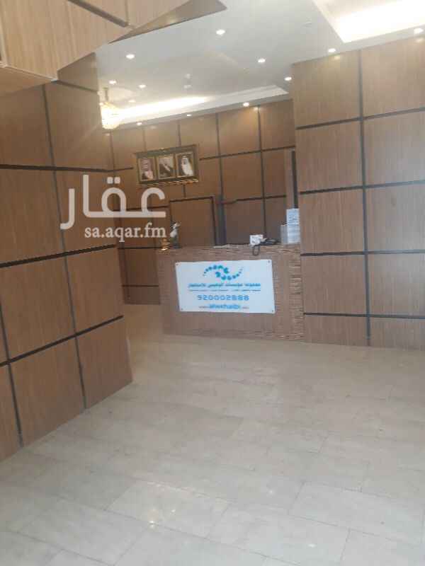 1265092 للايجار مكاتب فخمة في برج الوهيبي موقع استراتيجي بالقرب من جميع الدوائر الحكومية والبنوك ويوجد مواقف خلفية وامامية