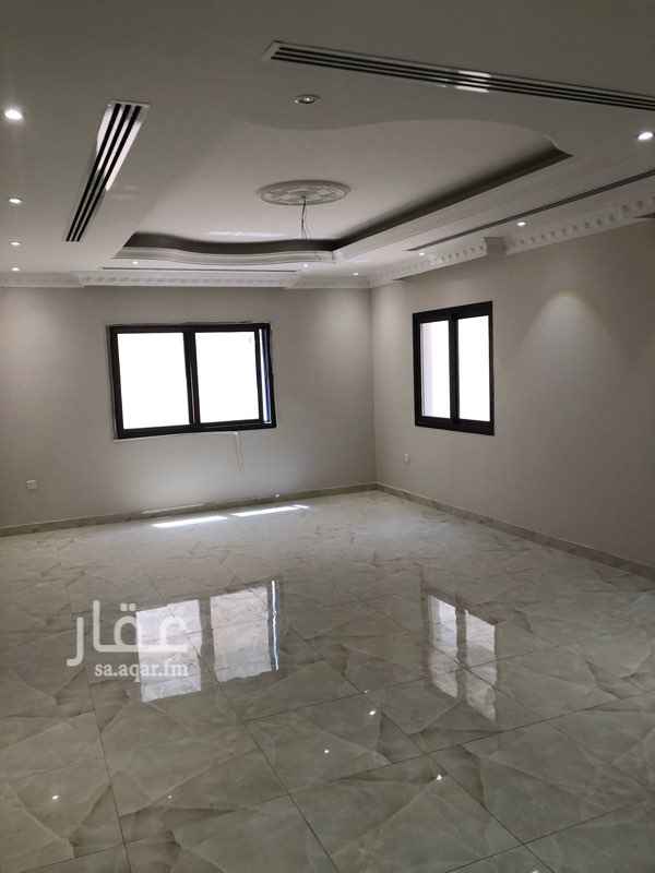 1700031 شقه مكونه من ٣ غرف نوم وصاله ومجلس و٣ دورات مياه وغرفه خادمه غرفه غسيل تكيف مركزي صاله والمجلس
