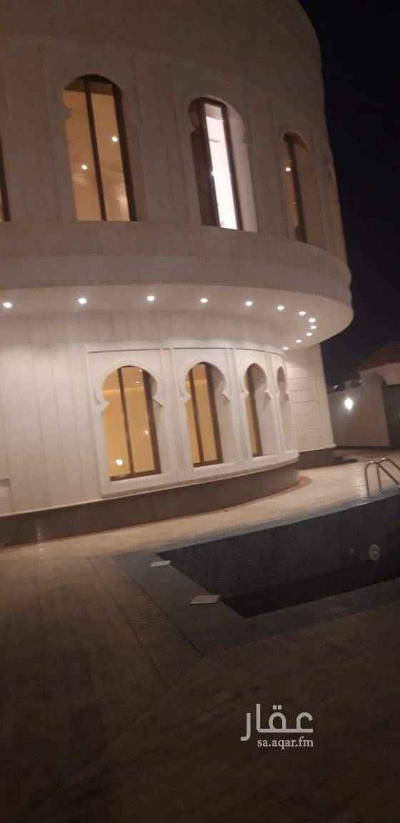 1474685 للبيع قصر في حي الخزمه
مساحه ١٤٦٠متر زاوي٣٠شمالي
٢٠غربي
الدور إلاول مجلس رجال مقلط
مطبخ صاله مجلس نساء مصعد
مسبح مطبخ خارجي
ملحق في استرحه كبيره امام
البيت الدور العلوي ٥اجنحه
السطح غرفتين نوم غرف غسيل
غرفة خادمه
السوم ٩مليون