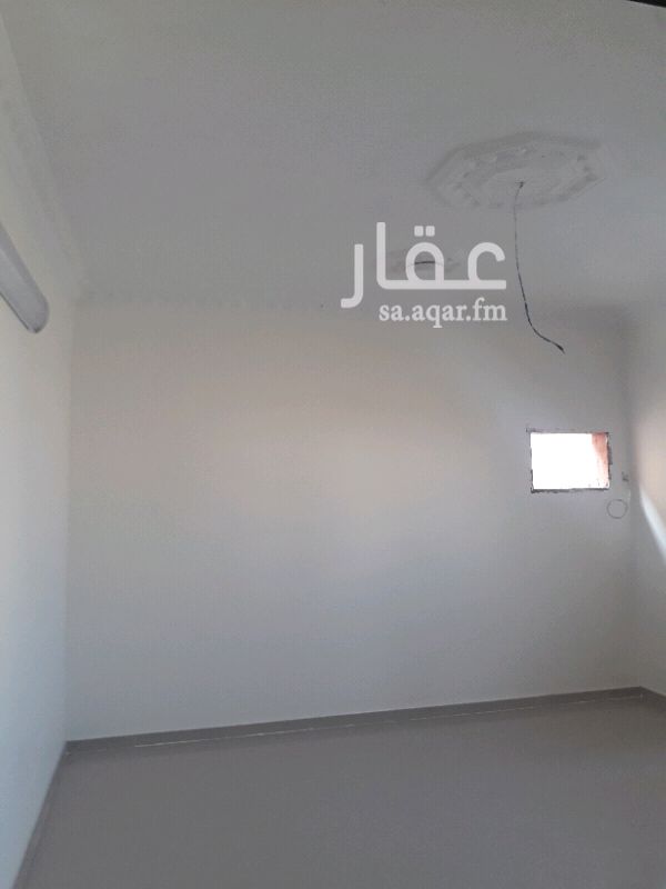 1292820 شقه ٤ غرف وصاله دور ثاني جديده ماسكنت
يوجد شقتين متقابله
فوقهم سطح
تفتح علي مسجد
مع امكانية الدفع سنوي كل ٦ شهور