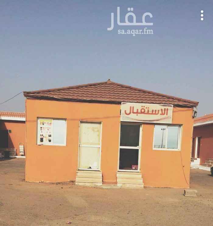 1665552 مجمع غرف مفروشة للاجار
الموقع/ المحلة
٢٤ غرفة مؤثثة
كل غرفة بدورة مياه مستقلة
سقف مسلح
ماء مجاني موصول بالمشروع القديم
يبعد عن بيش ٧ كيلو
يبعد عن صبياء ١٨ كيلو
بجواره مسجد و مقابله ملعب كرة قدم
متوفر مواقف سيارات خاصة بالمجمع
مكتب استقبال خارجي
مطبخ خارجي
عمر العقار ٤ سنوات ونصف تقريبا
تم تجديد رخصة البناء و الترميم من شهرين
للتواصل 0558166611