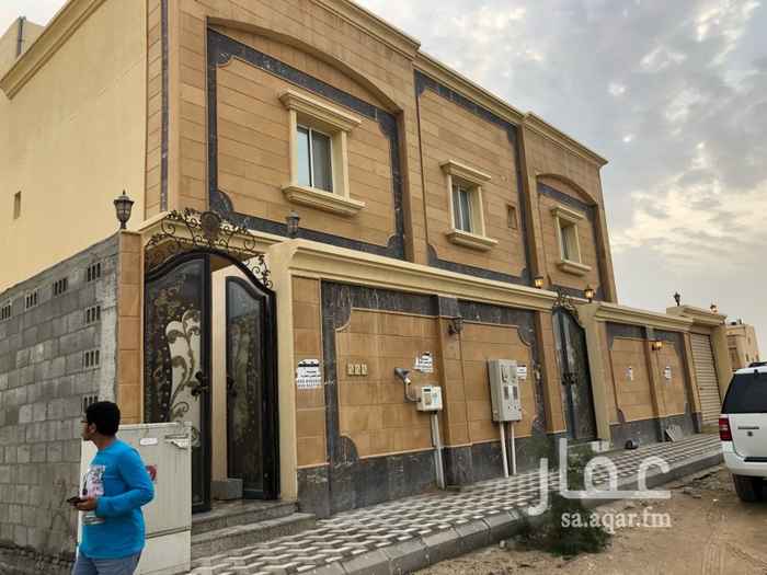 1446014 فلة دور وثلاث شقق
فلة دور أرضي عبارة عن : مجلس رجال + مغاسل + دورة مياه
مجاس نساء بمدخل مستقل + مغاسل و دورة مياه
مقلط و صالة و غرفة ماستر بدورة مياره و غرفتين نوم + حمام و مغسلة
مطبخ له باب على الحوش
مدخل سيارة وحوش
+ثلاث شقق بمدخل جانبي كل شقة ثلاث غرف ومطبخ ودورتين مياة وكل شقة لها مدخلين
هذه السعر قابل للتفاوض بالمعقول