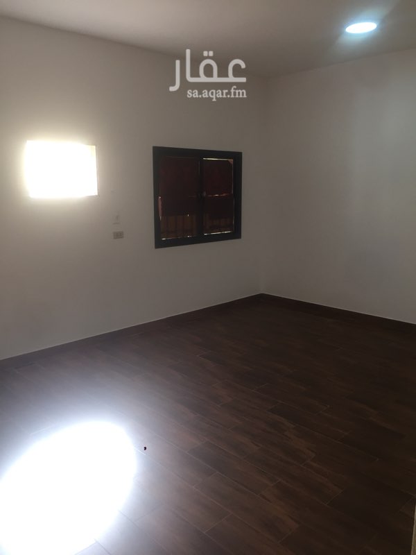 1632921 غرفتين وصاله ومطبخ وحمام
فاخره عداد مشترك مويا على الشركه
0558352007
