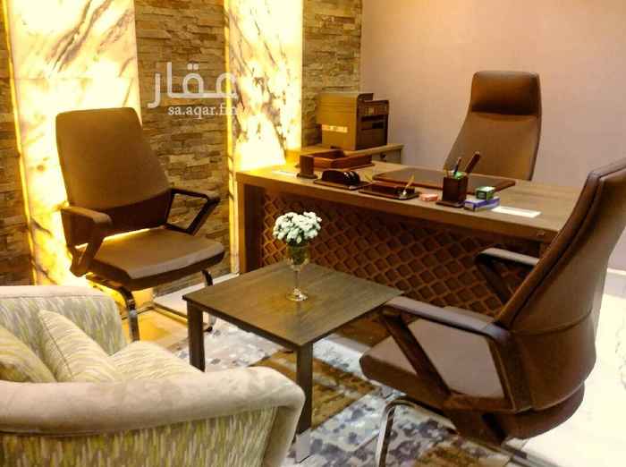 1733233 يوجد لدينا مكاتب بمساحات مختلفه ونوفر لك خدمات مجانيه مثل سدادالكهرباء -الماء-انترنت سريع-نظافه يوميه-الهاتف-سنترالات داخليه-بوفية-مواقف سيارات- صيانه فوريه-واصدار الرخص وبعض الإجراءات الحكوميه