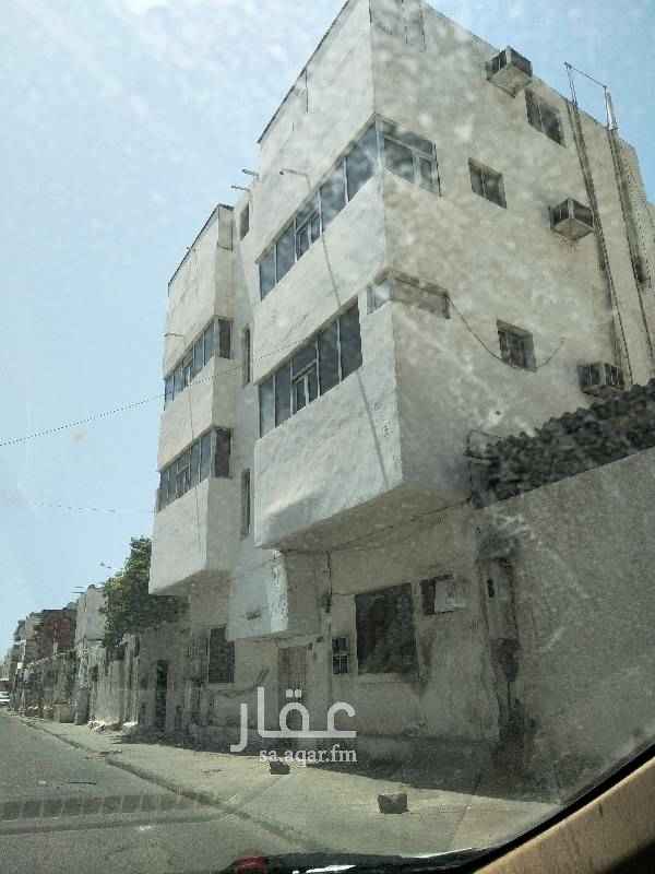 1699541 للبيع عمارة مسلح بالكندرة بصك إلكتروني مساحتها 180م قريبة من شارع أبها دورين وملحق مكونة من أربع شقق واسعة ثلاث شقق من أربع غرف وشقة من ثلاث غرف ويوجد حوش صغير ويوجد ثلاث عدادات كهرباء دخلها 4800 ريال المطلوب 800000 ريال