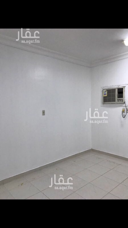 1557819 شقق عزاب مكيفه لأيجار شهري او سنوي
حي طيبه بالدمام شارع ابوعبيده الجراح ( سوبرماركت قمر طيبه الغذائيه)
الشقق مكيفه و تتكون من غرفه + صاله + بوفيه + حمام
بعض الشقق شبه مفروشه و مدهونه بويه جديده
السعر-1100 ريال شهريا شامل الكهرباء و الماء و صيانه
الغرفه معا حمام 800 ريال شهريا
يوجد بالعماره مصعد/كاميرات مراقبه/مواقف سيارات
ويتم خصم لعقود لاكثر من ثلاثه شهور
الموقع
https://goo.gl/maps/T6YgJJxgtJw
الاتصال
0506825652
0558457770