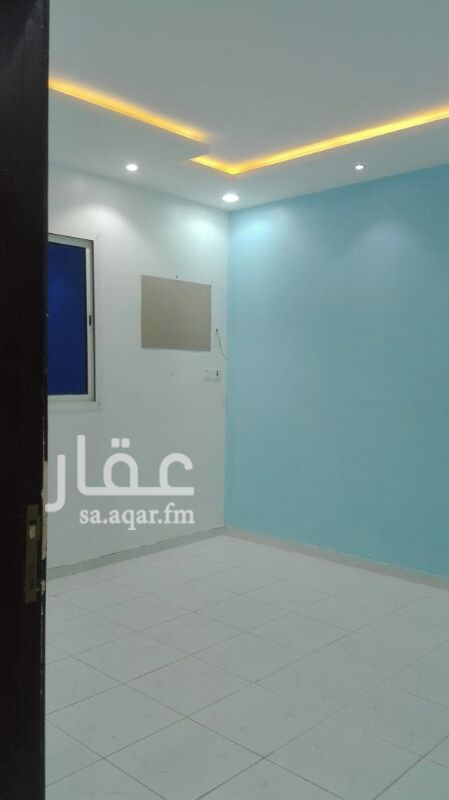 1504007 شقه للايجار اربع غرف وصاله دور ثاني
ديكورات مستخدم نضيف قريب شارع علي البجادي شارع 30جنوبي
شهري 1500
سنوي 18000الف
