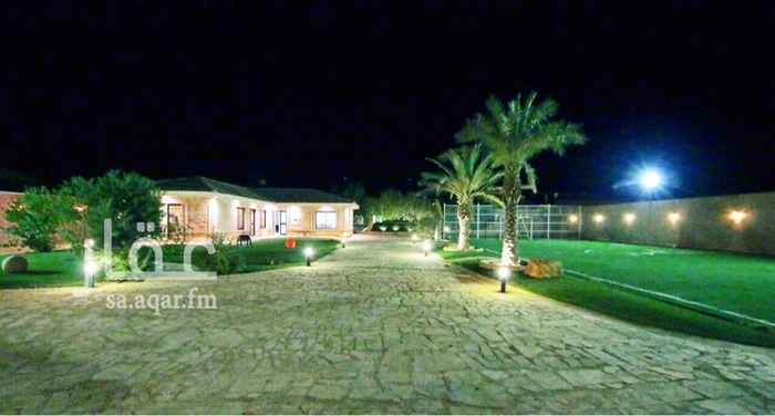 1436116 تقع في الجبيلية شمال الرياض يبعد عن طريق الملك سلمان 15 دقيقة.
- المساحة 3200 م
- 6 غرف نوم
- 6 دورات مياة
- مسبح
- ملعب كرة قدم
- مطلخ كامل مجهز بجميع اغراضه
- ملاهي
- تلفزيونات مسطحة LED ورسيفر الفلك
- 8 مكيفات سبيليت
- مسطحات خضراء
- مجلس إضافي مؤثث 5*5
- دكة خارجية بجلسات تراثية
- مطبخ بكامل تجهيزاته (ثلاجة وفرن وغلاية)
مميزاتها:
ببرودة الجو ونسيم الهواء النقي ومرافق مميزة.
السوم (3,400,000)