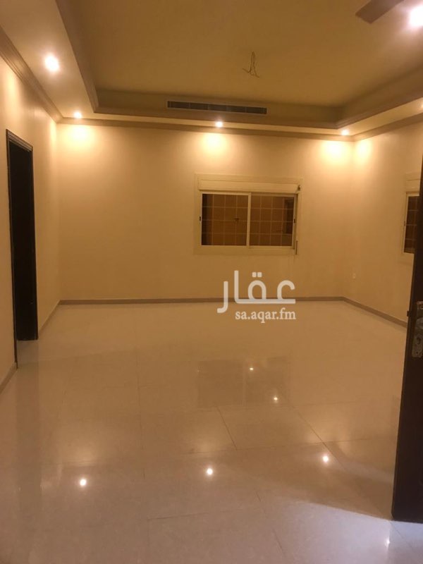 1598051 فله في حي النهضة مساحة 312 متر مفصولدورين وملحق يوجد فيها مسبح ومصعد تكييف مركزي في مطبخ راكب الدور الارضي ثلاثة مجالس وحمام مين ومطبخ الدور الثاني أربع غرف نوم أربع حمامات صالة مطبخ راكب يوجد غرف رئيسية مع حمام الملحق غرفتين مع حمام غرفة غسيل
مطلوب 2مليون و٣٠٠ الف تفاوض