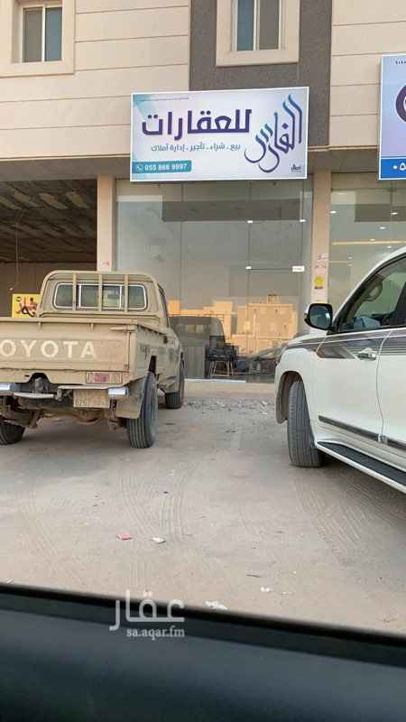 1764974 ارض مساحه 324 في الواحه غربيه
شارع 18 حديده زاويه
رخصتها ومخططها جاهز درج داخلي وشقتين