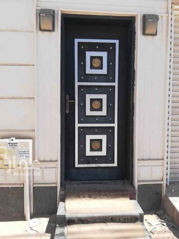 1434456 غرفه. سايق. مع دورة مياه