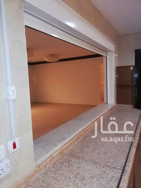 1648445 دور علوي