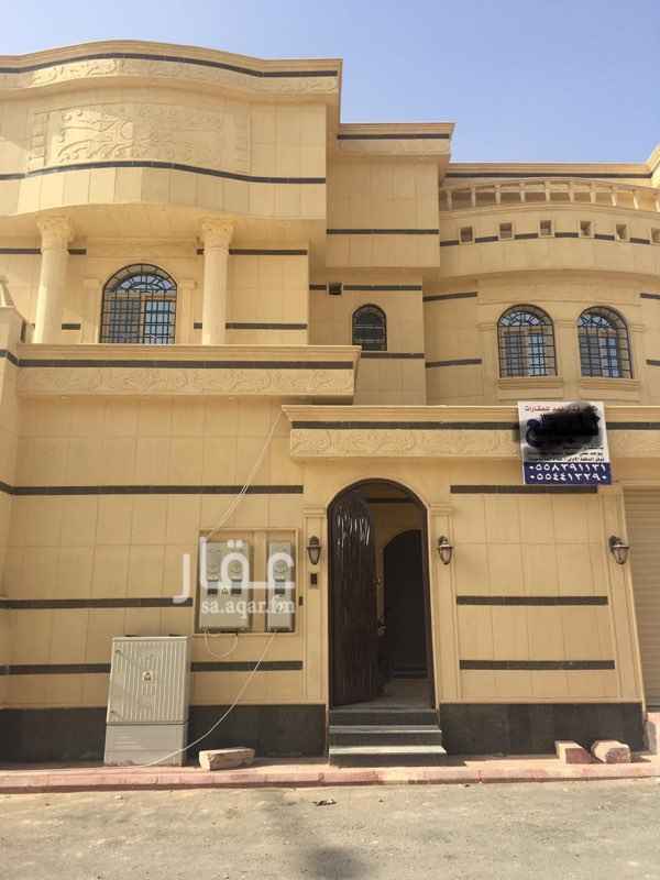 1473040 شقه مع السطح