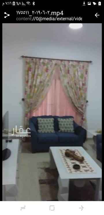 1566978 شقه تمليك للبيع بالخبر حى الروابى جنوب أكسترا المساحه 200م جديده وراكب المطبخ مكون من ثلاثه غرف نوم ومجلس وغرفة شغاله الصاله والمطبخ واربعه دورات مياه وقبو مواقف سيارات السعر 750 الف وقابل للتفاوض ويوجد شقق اخرى للبيع فى العماره المزكوره اعلاه بنفس السعر فقط مؤجره الإيجار السنوى 45000 ريال