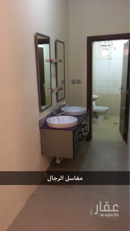 1118621 الشقه كامله مسوي لها صيانه ..
يوجد حوش خلفي بمساحة ٤٠ متر .. كامله المساحه ١٨٦ تقريبا
الشقه يوجد فيها مكيفات ودولاب مطبخ ..
السعر قابل للتفاوض بالمعقول .