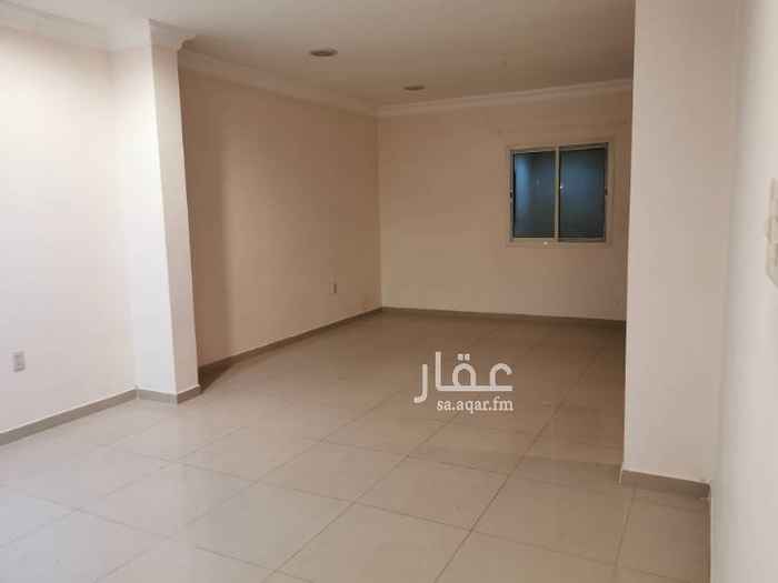 1695286 شقه 5 غرف ارضيه مدخلين متوفر موقف لكل شقة