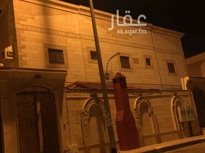 1509448 الشقه جدا نظيفه من بويه وكهرباء
المدخل خاص بالملحق وشقه اخرى والمستاجر جدا هادئي
الحي سكني وهادئ
العماره مقابله للمسجد الحي )جامع)