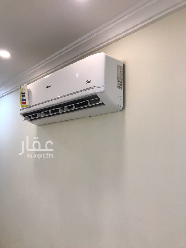 1536841 للإيجار شقة فاخرة الدور الاول
-غرفتين
-صالة
-حمامين
-مطبخ راكب
-بلكونة
-شبابيك شتر كهرباء وعادي
-انترفون مع كاميرا خارجية
-موقف سياره خاص بالشقه ومظلل
-دش مركزي
-مكيفات سبلت راكبه
التواصل واتس فقط
المويه مع الايجار
-يوجد حارس
الموقع أبحر الشمالية حي لؤلؤة الشمال بجانب مسجد الرحمن
دفعتين غير قابل للتفاوض
للتواصل واتس ٠٥٥٨٨٤٠٢٥٠