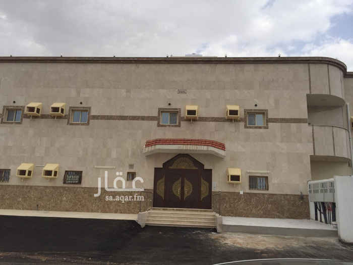 1407606 ايجار عمارة بالكامل مكونها من دورين وملحق يتكون من 45 غرفة - 15 صالة - 30 دورة مياة - الموقع صالح لمستوصف اهلي ، موقعها جدة / حي ذهبان رقم جوال المالك / 0504655585