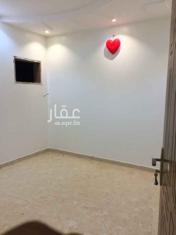 1458031 ٤ غرف+ صالة +دورتين مياة+ سطح
كهرباء عداد مستقل