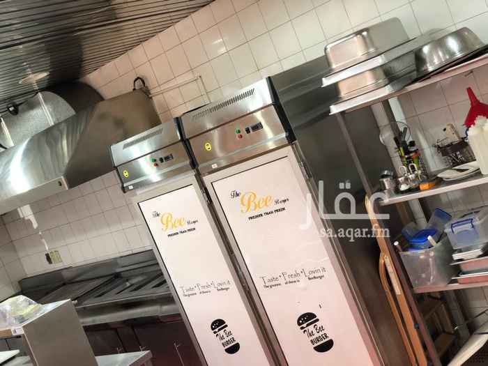 1116914 محل للتقبيل مدفوع الايجار حتى نهايه شهر ١٠ اكتوبر ٢٠١٨ مجهز بجميع المعدات الستينلس ستيل + كاميرا + ديكور + واجه معدنيه تجميليه للمحل.
السعر قابل للتفاوض للجادين فقط.