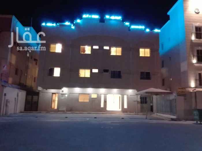 1298092 غرفتين
صالة
دورتين مياه
مطبخ