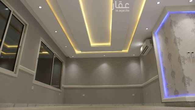 1485230 شقة دور ثاني فاخرة للايجار ، تحوي:
- ٢ غرف نوم.
- صالة
- ٢ دورات مياة.
- الإضافات: غرفة شغالة، غرفة غسيل، مطبخ مفتوح على الصالة و تكييف.
$خصم ٣٠٠٠ ريال ، عند سداد سنة كاملة
VIP 2nd floor apartment, contains:
- 2 bedrooms.
- living room.
- 2 W.C.
- Additions: servant room, laundry room, installed kitchen & A.C.
* 3000 sar for the full year payment.