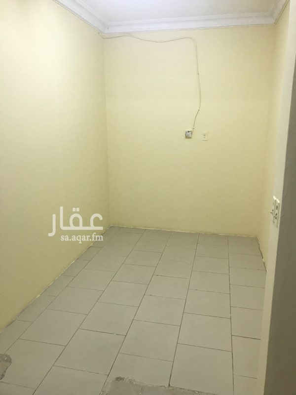 1475252 ملحق : (حي الخليج)
٢ غرف نوم، مطبخ، دورة مياة، الدور الثالث. يوجد مصعد
Small apt(Al Khaleej district)
2 bed rooms, kitchen, bathroom, Third floor.
Elevator available