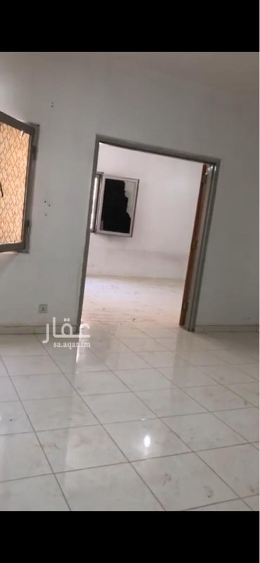 1752521 غرفتين نوم
غرفة ماستر
ثلام حمامات
مجلس ومقلط وصاله
٤ بلوكونات
صالة توزيع
وفي حال رغبة المستاجر بالتعديل اوتغير في الشقة سيتم تعديله حسب الطلب وعلى حساب المالك