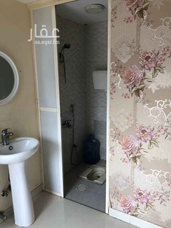 1542031 غرفة سائق + دورة مياة في حي القيروان
- المساحة مترين x متر ونص
- مكيف راكب
- شامل الكهرباء والماء
نعتذر عن إستقبال السعوديين والاخوة العرب الايجار للعمالة الاسيوية فقط