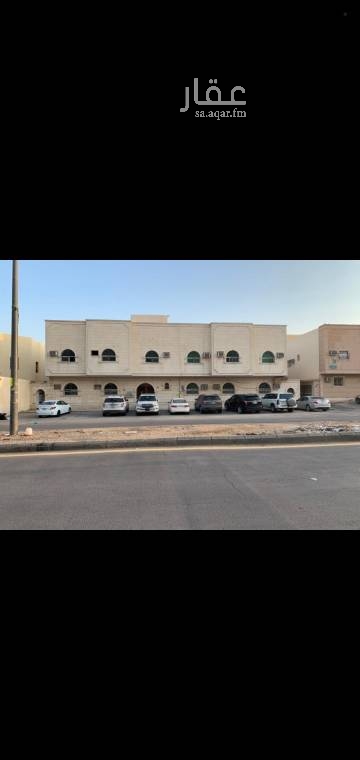 1751175 العماره عباره عن 7 شقق 5 منها 5غرف وصاله و3 دورات مياه ومطبخ أجارها 30 الف وحده 4 غرف و 3 دورات مياه وصاله ومطبخ أجارها 24 الف وملحق عباره عن 4 غرف و دورتين مياه ومطبخ أجارها 15 الف
المساحه 900 متر على شارع 30 الموقع بين مخرج 11 و10 قريبه جدا من الدائري الشرقي
العمر تقريبا 19 سنه