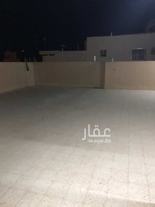 1294820 شقة مع السطح
مجلس ٣ غرف نوم كبار وصالة كبيرة